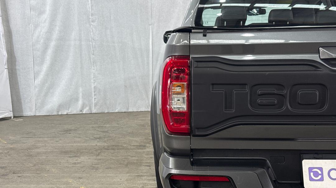 2022 LDV T60 Max Luxe (4x4), Automatic, 48019 km, Badge (Boot Left Side)