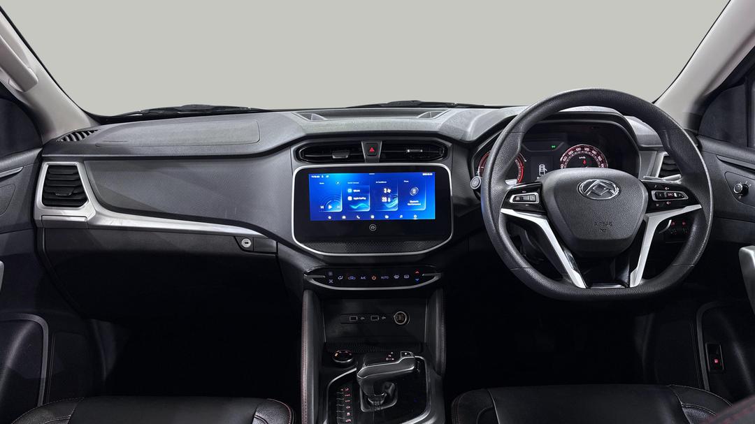 2022 LDV T60 Max Luxe (4x4), Automatic, 48019 km, Dashboard View