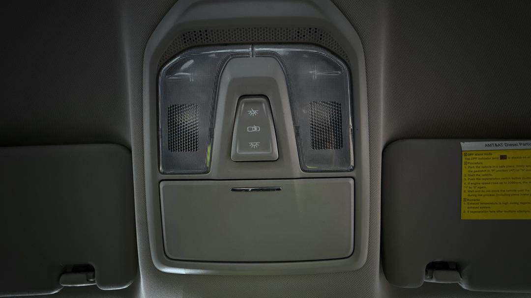 2022 LDV T60 Max Luxe (4x4), Automatic, 48019 km, On-Roof Controls/Sunglass holder