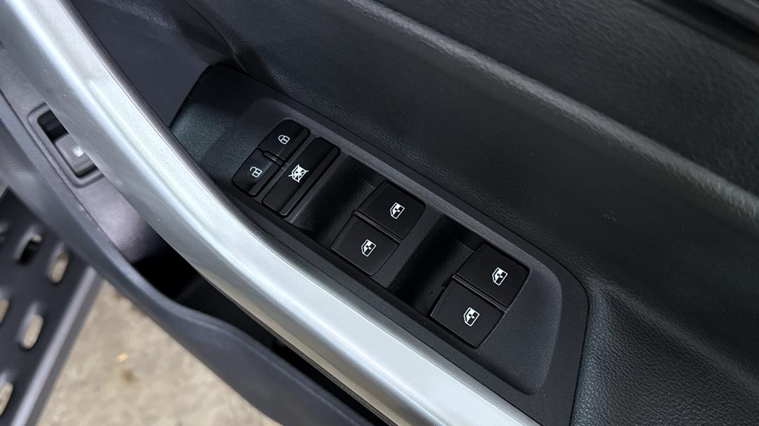 2022 LDV T60 Max Luxe (4x4), Automatic, 48019 km, Drivers Side Door Panel Controls