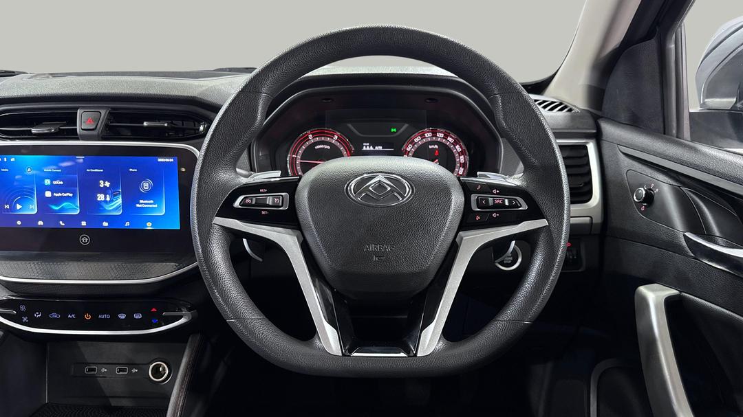 2022 LDV T60 Max Luxe (4x4), Automatic, 48019 km, Steering Wheel Close-up