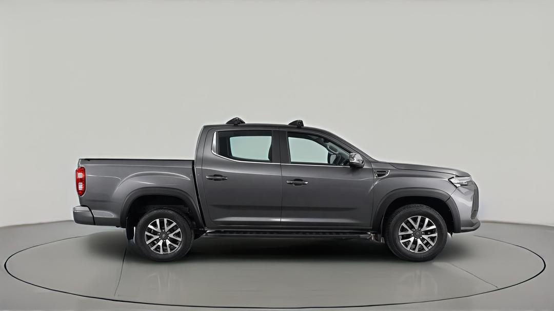 2022 LDV T60 Max Luxe (4x4), Automatic, 48019 km, Right Side View