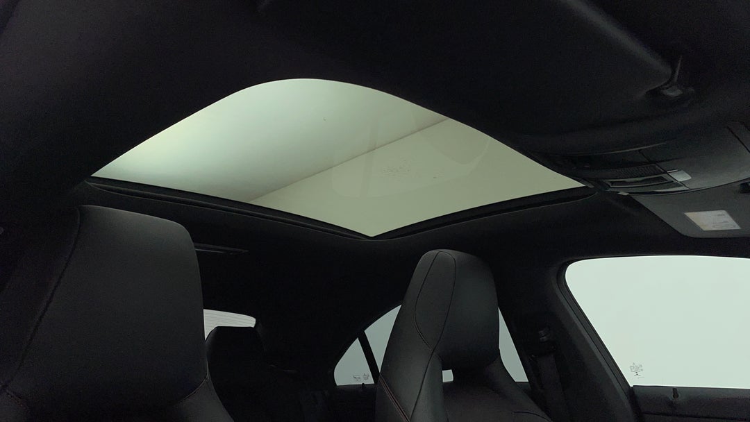 Interior Sunroof/Moonroof