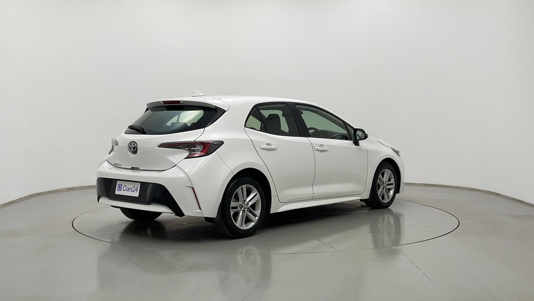 Right Back Diagonal (45- Degree) View