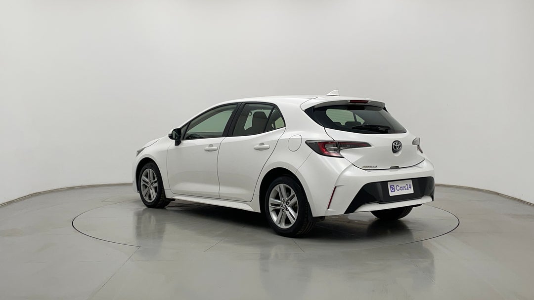 Left Back Diagonal (45- Degree) View