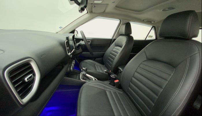 2020 Hyundai VENUE SX PLUS 1.0 TURBO DCT, Petrol, Automatic, 29,537 km, Right Side Front Door Cabin