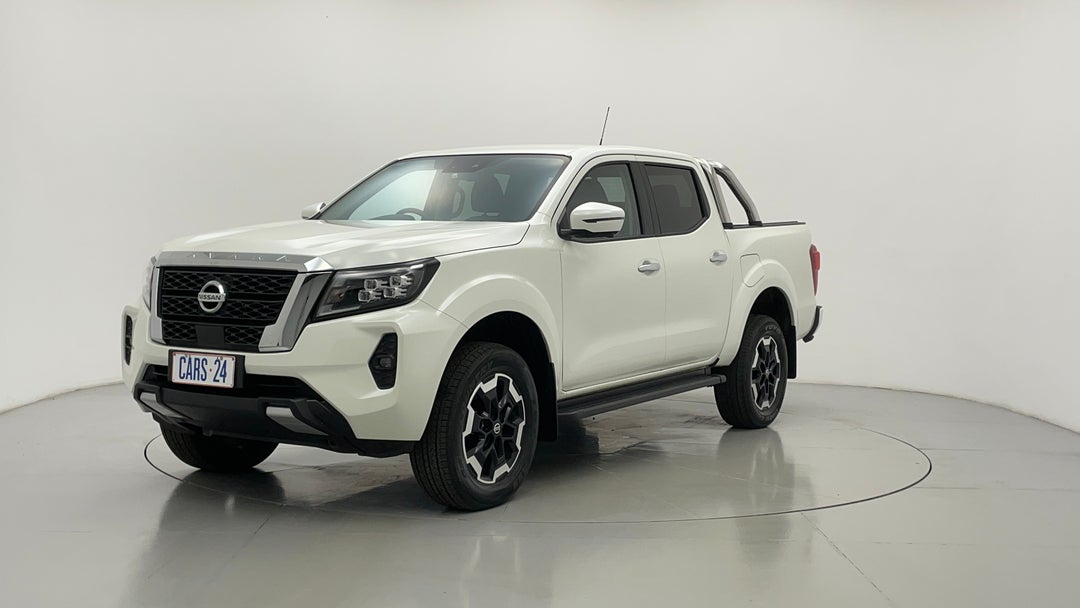 2023 Nissan Navara St-x Cb (4x4) Non-lfi, Automatic, 17317 km, Left Front Diagonal (45- Degree) View