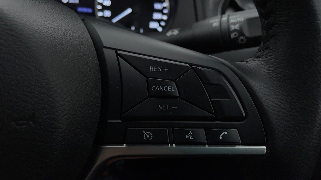 2023 Nissan Navara St-x Cb (4x4) Non-lfi, Automatic, 17317 km, Cruise Control