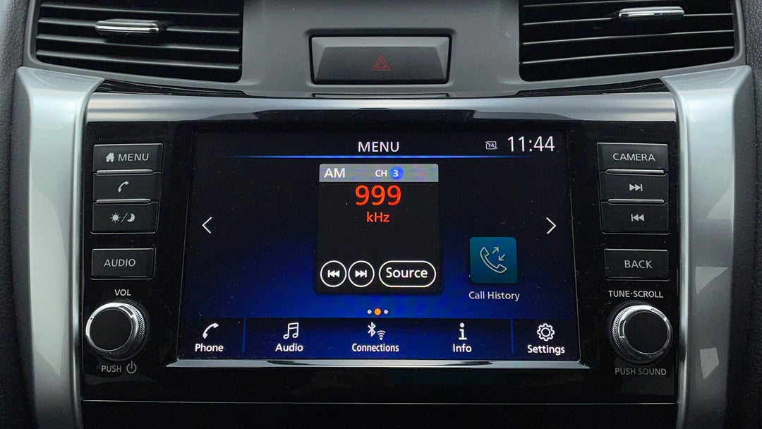 2023 Nissan Navara St-x Cb (4x4) Non-lfi, Automatic, 17317 km, Infotainment System