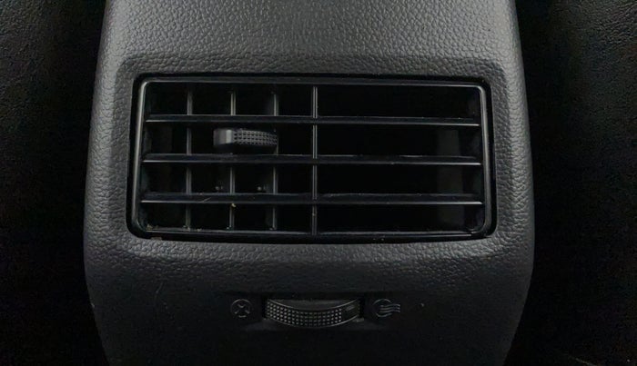 2020 Hyundai Elite i20 1.2 MAGNA PLUS VTVT, Petrol, Manual, 55,967 km, Rear AC Vents
