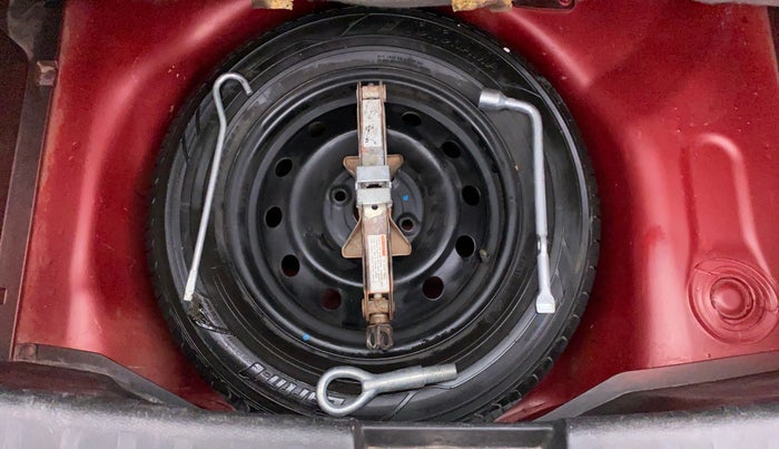 2014 Maruti Swift VXI D, Petrol, Manual, 54,630 km, Spare Tyre