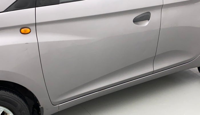 2013 Hyundai Eon ERA +, Petrol, Manual, 23,439 km, Front passenger door - Slight discoloration
