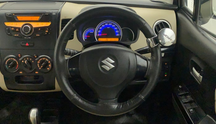 2018 Maruti Wagon R 1.0 VXI AMT, Petrol, Automatic, 34,473 km, Steering Wheel Close Up