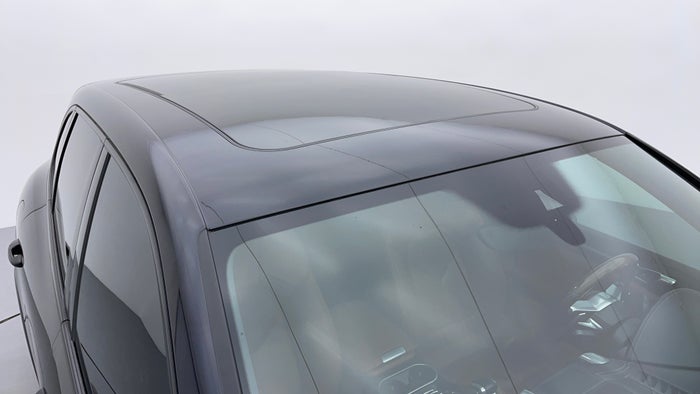 Porsche Cayenne-Roof/Sunroof View