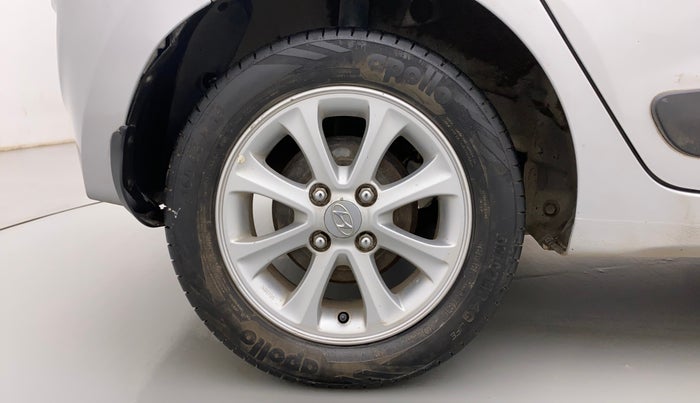 2015 Hyundai Grand i10 ASTA AT 1.2 KAPPA VTVT, Petrol, Automatic, 64,687 km, Right Rear Wheel