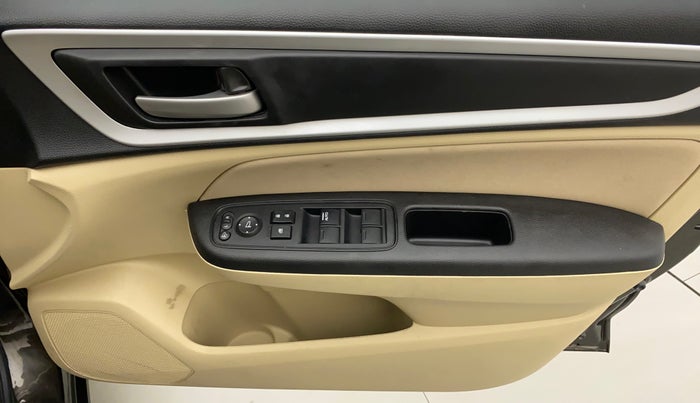 2022 Honda Amaze 1.2L I-VTEC VX, Petrol, Manual, 11,935 km, Driver Side Door Panels Control