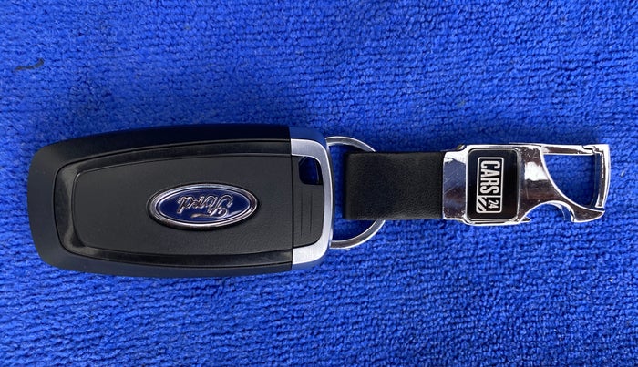 2018 Ford FREESTYLE TITANIUM 1.2 TI-VCT MT, Petrol, Manual, 49,580 km, Key Close Up