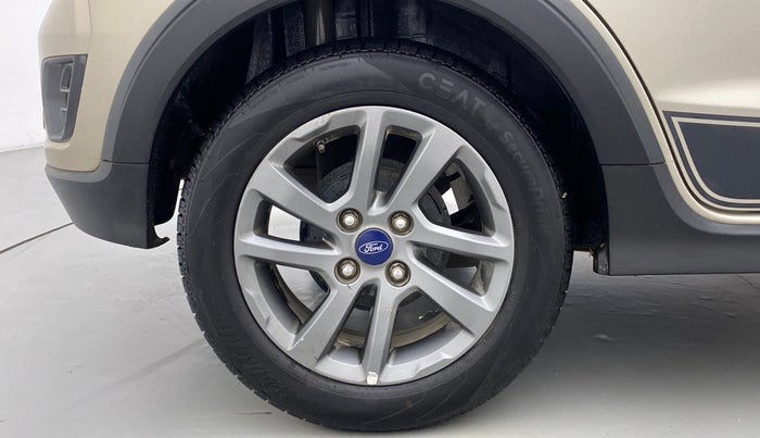 2018 Ford FREESTYLE TITANIUM 1.2 TI-VCT MT, Petrol, Manual, 49,580 km, Right Rear Wheel