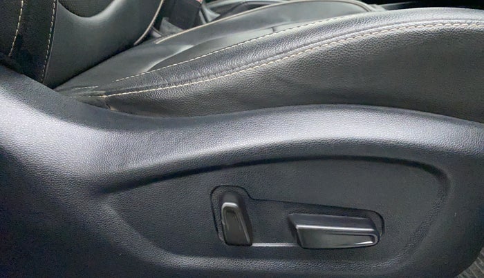 2018 Hyundai Creta 1.6 SX (O) VTVT, Petrol, Manual, 34,283 km, Driver Side Adjustment Panel