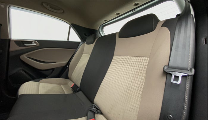 2020 Hyundai Elite i20 1.2 SPORTS PLUS VTVT, Petrol, Manual, 22,487 km, Right Side Rear Door Cabin