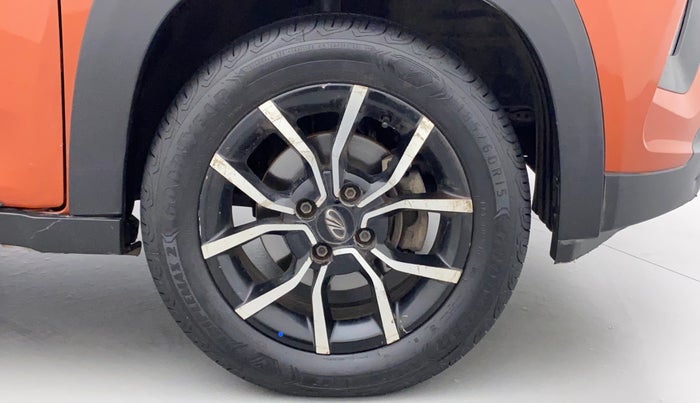 2018 Mahindra KUV 100 NXT K8 P 6 STR, Petrol, Manual, 31,767 km, Right Front Wheel