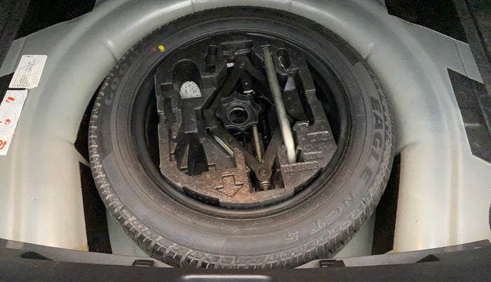 2012 Volkswagen Jetta TRENDLINE 1.4 TSI MT, Petrol, Manual, 33,860 km, Spare Tyre