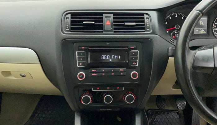 2012 Volkswagen Jetta TRENDLINE 1.4 TSI MT, Petrol, Manual, 33,860 km, Air Conditioner