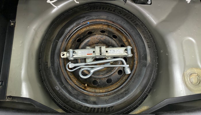 2015 Maruti Swift VXI, Petrol, Manual, 55,482 km, Spare Tyre