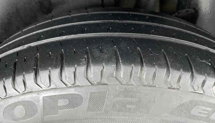 2017 Maruti Dzire VXI, Petrol, Manual, 41,639 km, Left Rear Tyre Tread
