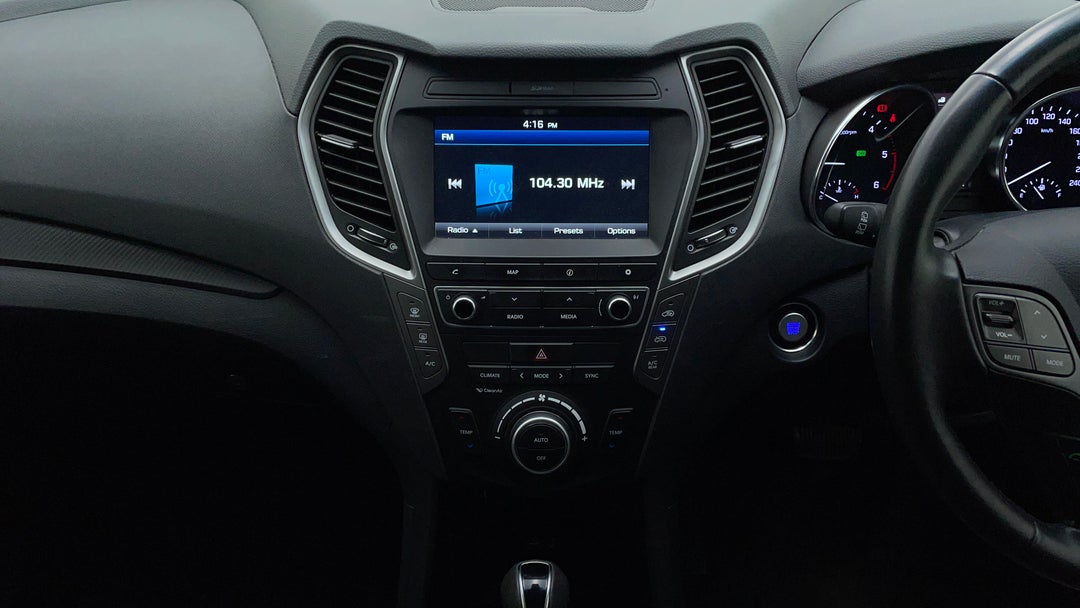 2016 Hyundai Santa Fe Highlander Crdi (4x4), Automatic, 60553 km, Center Console