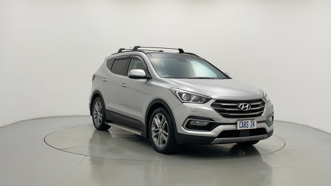 2016 Hyundai Santa Fe Highlander Crdi (4x4), Automatic, 60553 km, Right Front Diagonal (45- Degree) View