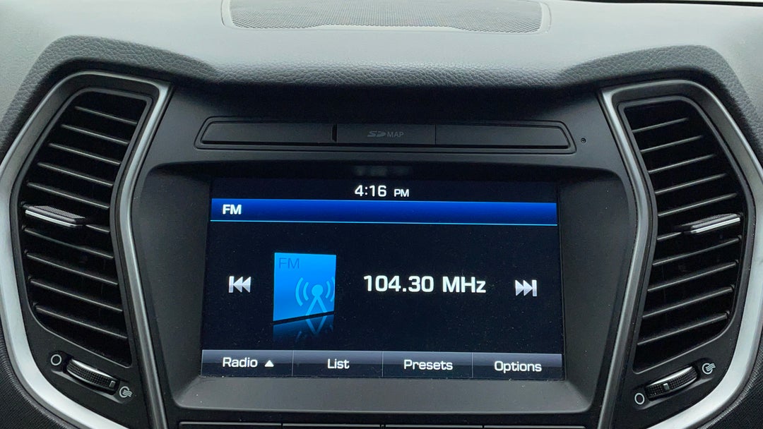 2016 Hyundai Santa Fe Highlander Crdi (4x4), Automatic, 60553 km, Infotainment System