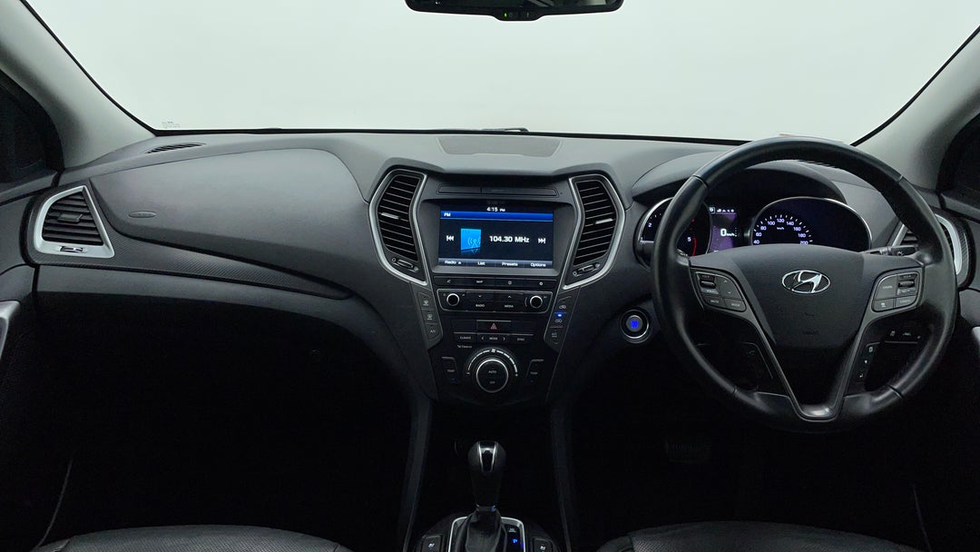 2016 Hyundai Santa Fe Highlander Crdi (4x4), Automatic, 60553 km, Dashboard View