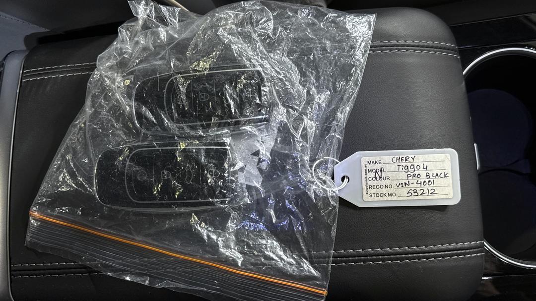 2024 Chery Tiggo 4 Pro Ultimate, Automatic, 6557 km, Key Close-up