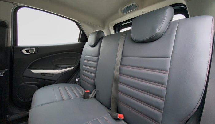 2014 Ford Ecosport 1.5 TITANIUMTDCI OPT, Diesel, Manual, 64,056 km, Right Side Rear Door Cabin