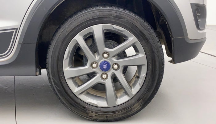 2018 Ford FREESTYLE TITANIUM 1.2 PETROL, Petrol, Manual, 64,425 km, Left Rear Wheel