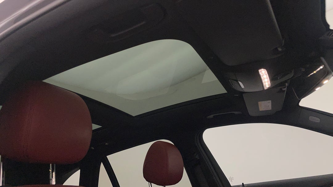 Interior Sunroof/Moonroof
