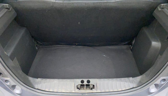 2018 Ford FREESTYLE AMBIENTE 1.5 DIESEL, Diesel, Manual, 59,405 km, Dicky (Boot door) - Parcel tray missing