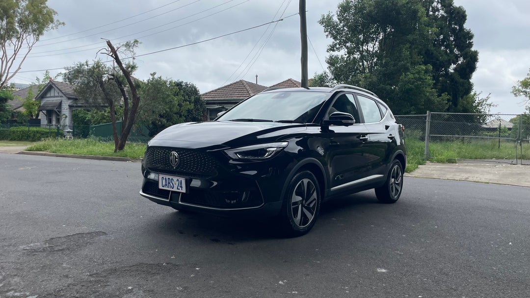 2022 MG ZS EV Essence, Automatic, 20742 km, Left Front Diagonal (45- Degree) View