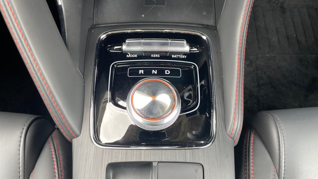 2022 MG ZS EV Essence, Automatic, 20742 km, Gear Lever 