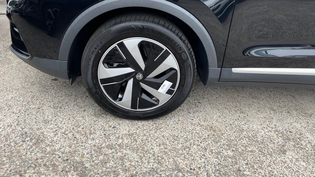 2022 MG ZS EV Essence, Automatic, 20742 km, Wheels Rim Front LHS Scratch