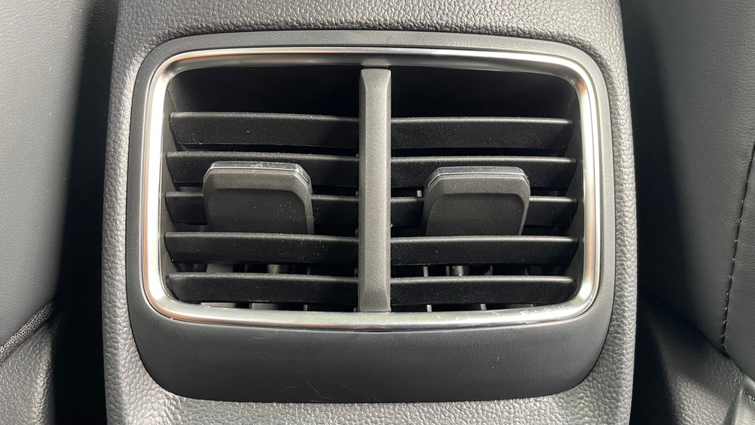 2022 MG ZS EV Essence, Automatic, 20742 km, Rear A/C Vent