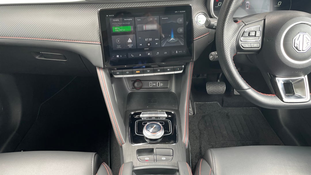 2022 MG ZS EV Essence, Automatic, 20742 km, Center Console