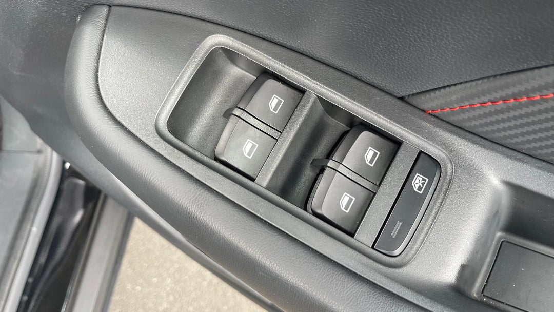 2022 MG ZS EV Essence, Automatic, 20742 km, Drivers Side Door Panel Controls