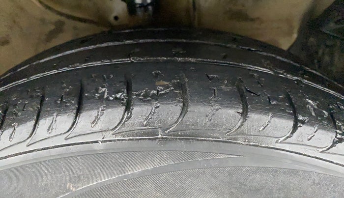 2018 Hyundai Creta 1.6 E + VTVT, Petrol, Manual, 64,849 km, Right Front Tyre Tread