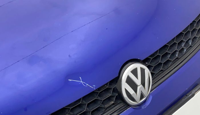 2020 Volkswagen Polo TRENDLINE 1.0L, Petrol, Manual, 52,149 km, Bonnet (hood) - Slightly dented