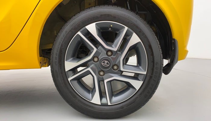 2020 Tata Tiago XZ+ 1.2 Revotron, Petrol, Manual, 21,933 km, Left Rear Wheel