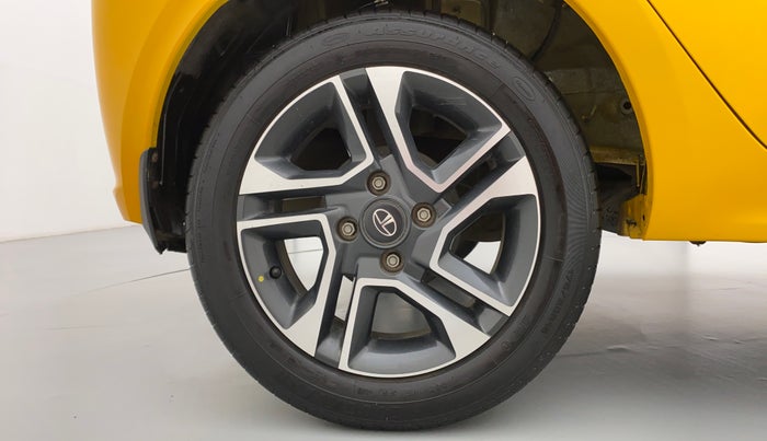 2020 Tata Tiago XZ+ 1.2 Revotron, Petrol, Manual, 21,933 km, Right Rear Wheel