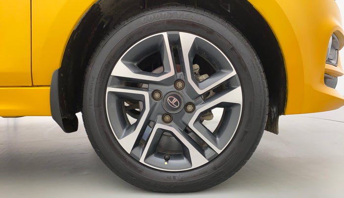 2020 Tata Tiago XZ+ 1.2 Revotron, Petrol, Manual, 21,933 km, Right Front Wheel
