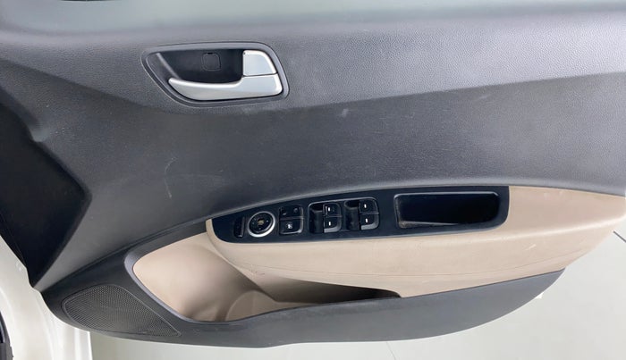 2013 Hyundai Grand i10 SPORTZ 1.1 CRDI, Diesel, Manual, 53,041 km, Driver Side Door Panels Control